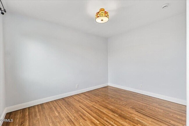Building Photo - 2701 Jolley Dr