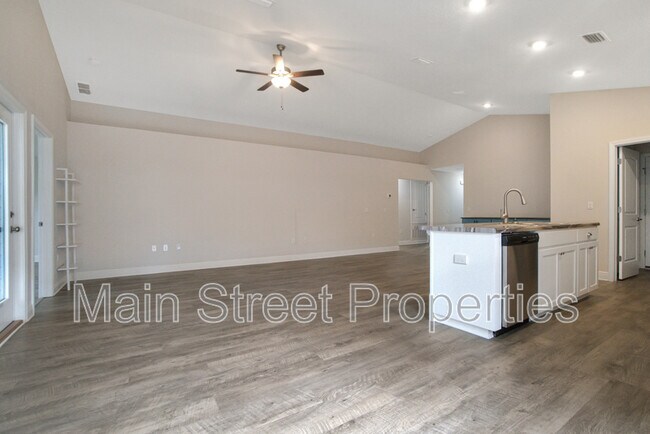 Building Photo - 152 Polo Ter