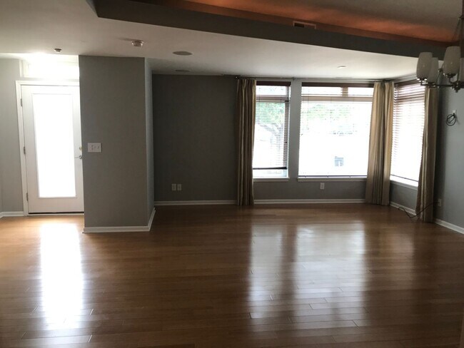 Building Photo - Located in the Detroit-Shoreway Area