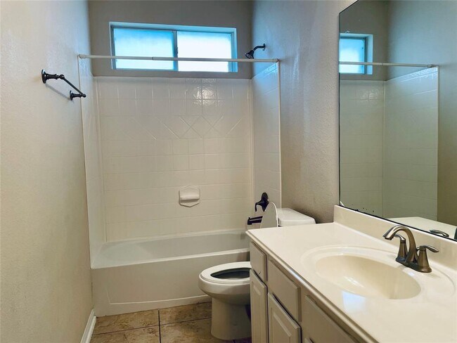Building Photo - 2738 Quail Dove Ln
