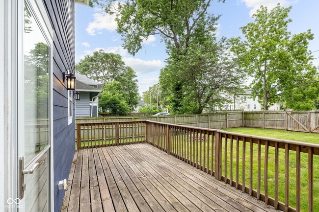 Building Photo - 3126 Ruckle St