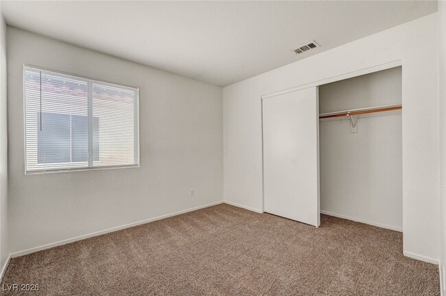 Building Photo - 9573 Paradise Rd