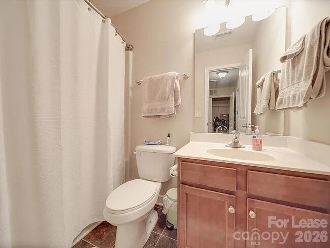 Building Photo - 5657 Tipperlinn Way