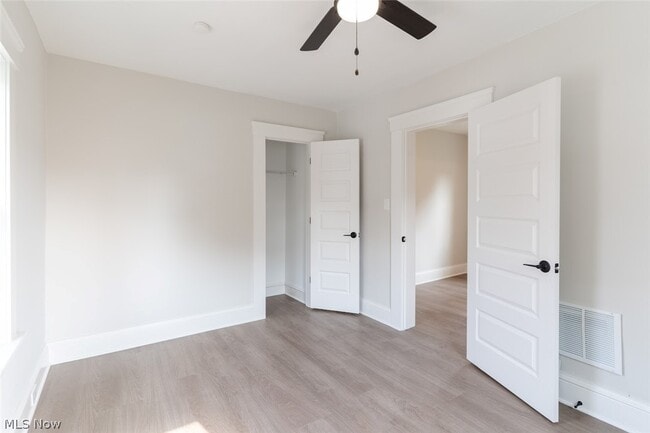 Building Photo - 1464 E 123rd St