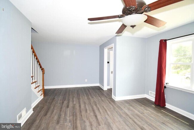 Building Photo - 1410 N Forest Park Ave