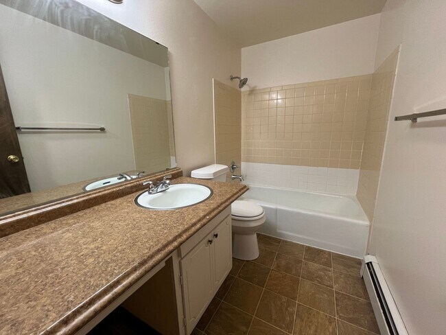 Building Photo - Mathews634 (KC-JF)