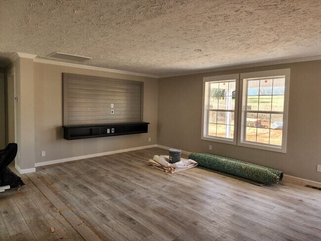 Building Photo - Coming Soon!