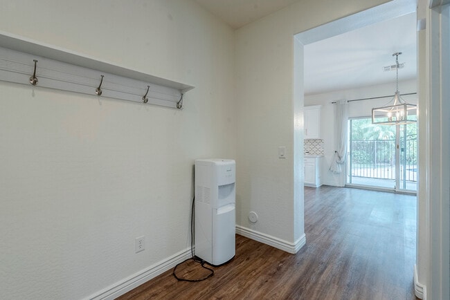 Building Photo - 2744 E Donato Dr