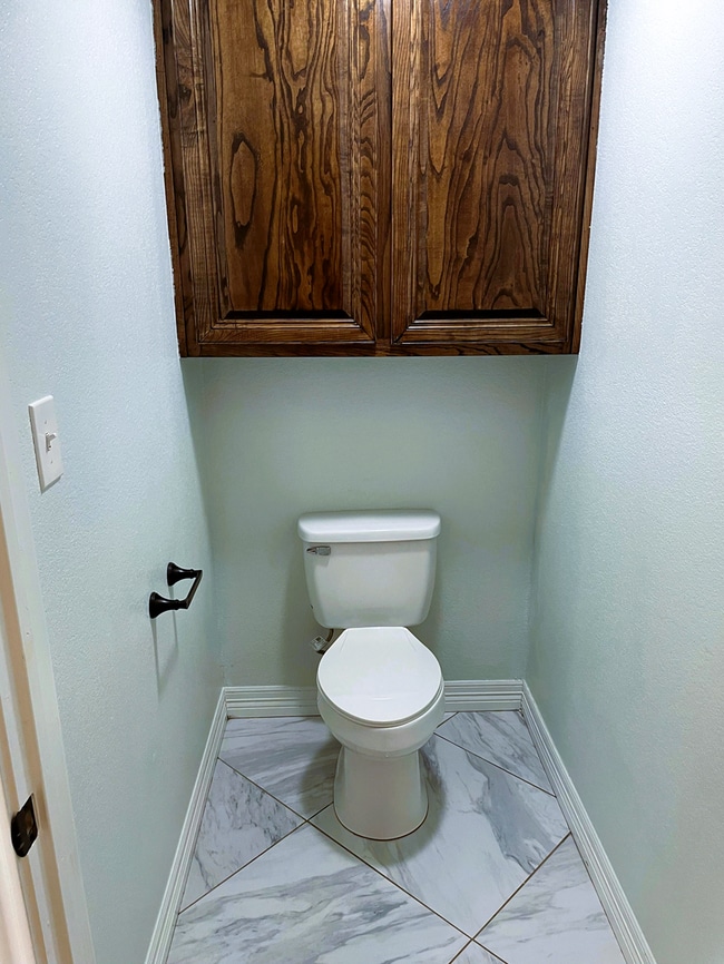 Building Photo - 713 Overlook Dr