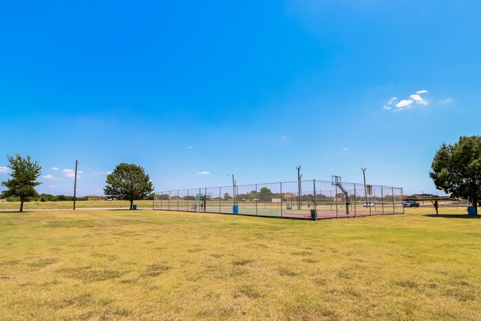 Building Photo - 404 Ridge Dr