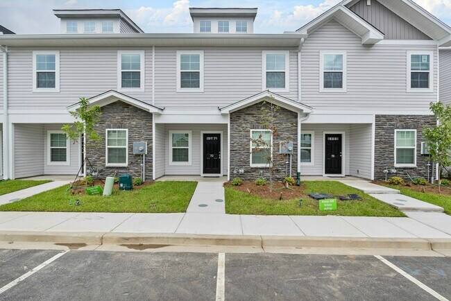 Primary Photo - 713 Wild Duck Ln