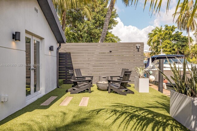 Building Photo - 901 NW 7th Street Rd