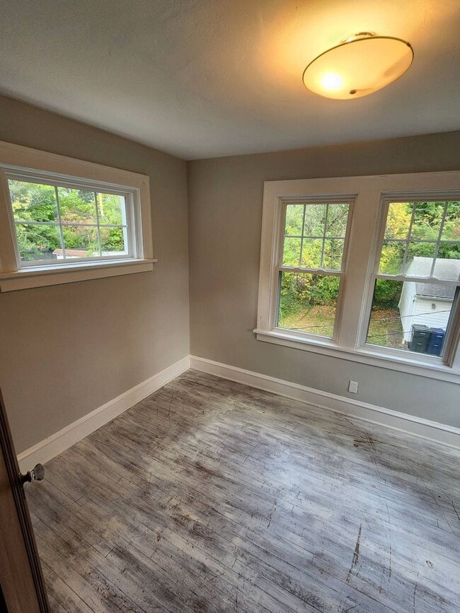 Building Photo - A Place You’ll Love to Call Home – Gorgeous 4-Bedroom Property!