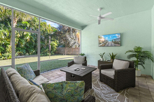 Building Photo - 2532 SE Jason Pl