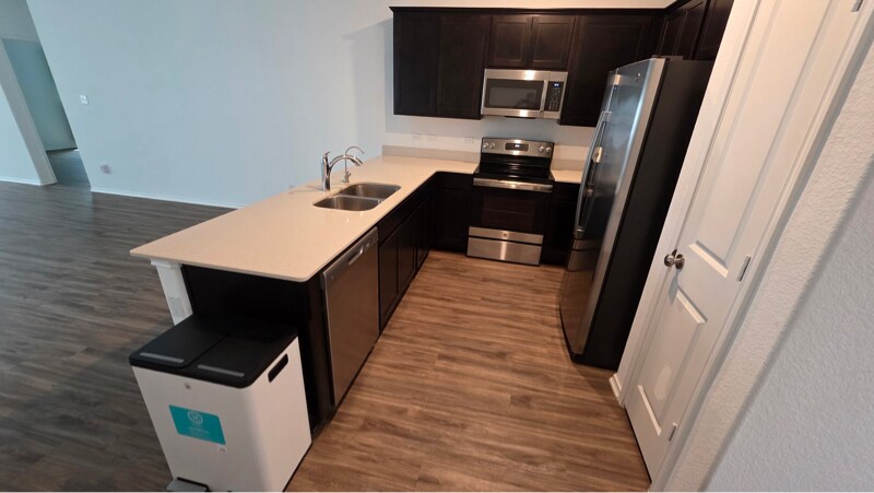 Building Photo - 311 Sunfish Ln