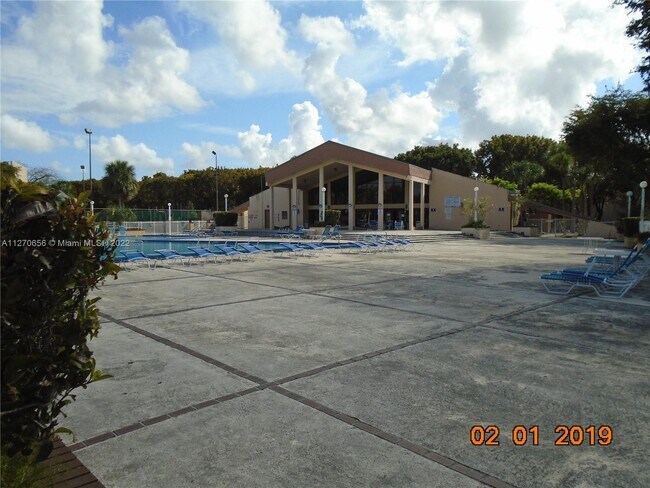 Primary Photo - 14221 SW 88th St