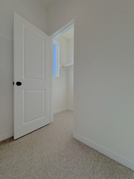 Bedroom 3/Walk-in closet - 2729 Sunrise Way