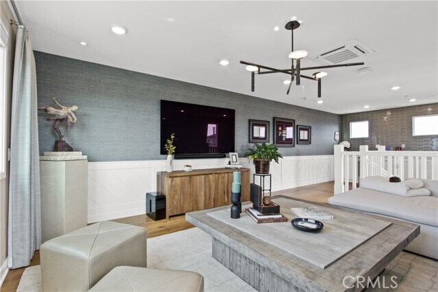 Building Photo - 171 Denali