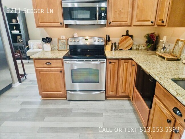 Building Photo - 9211 Seeger Ln