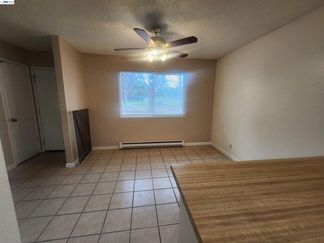 Building Photo - 27162 Tampa Ave