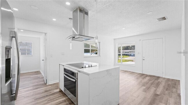 Building Photo - 4447 Ivey Ct