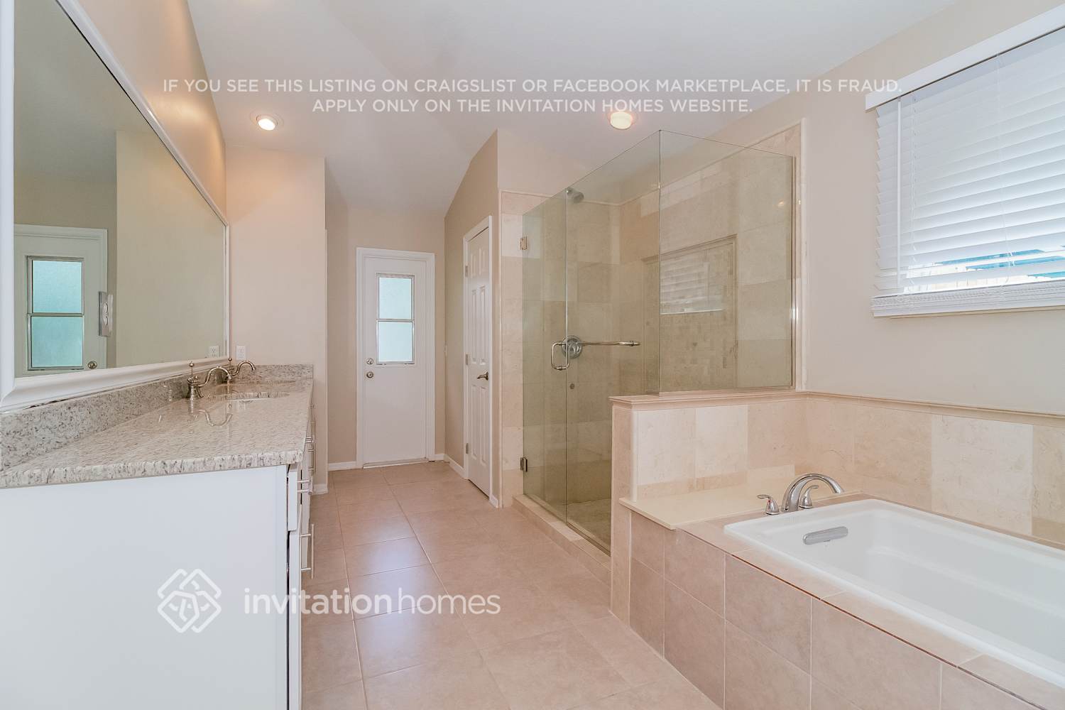 Building Photo - 139 Varsity Cir