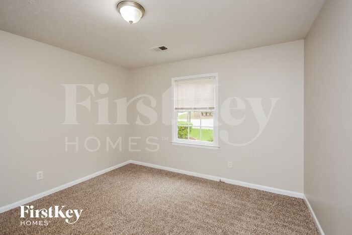 Building Photo - 9166 Bent Pine Ct NE