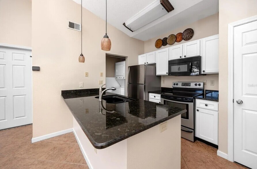 Building Photo - 10764 70th Ave