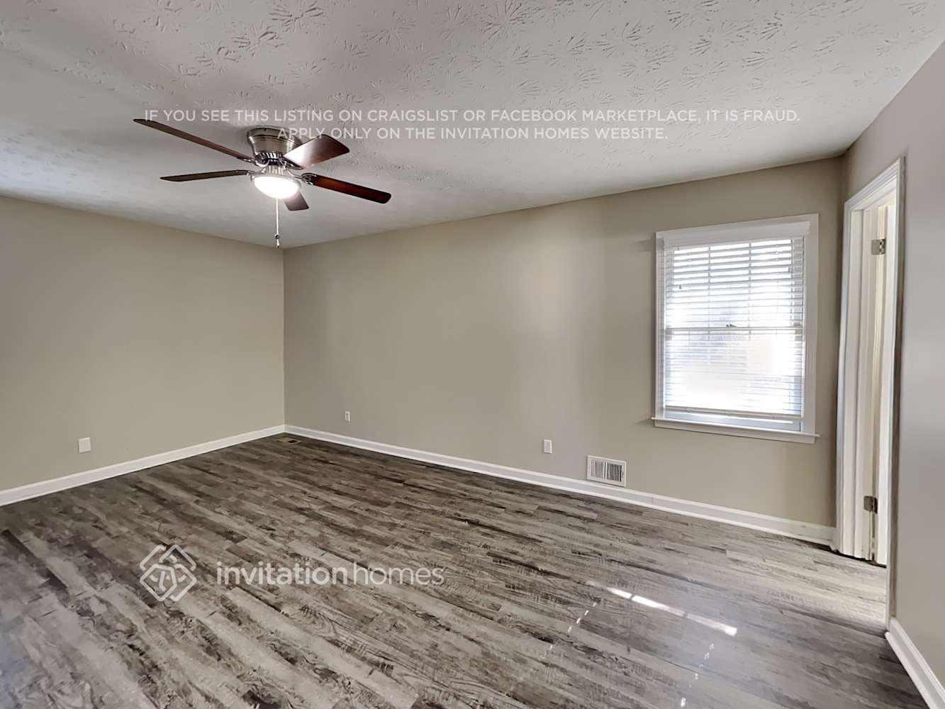 Building Photo - 3930 Grove Trail