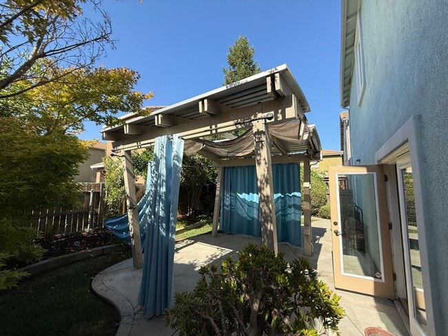Building Photo - 1935 Spoonbill Rd