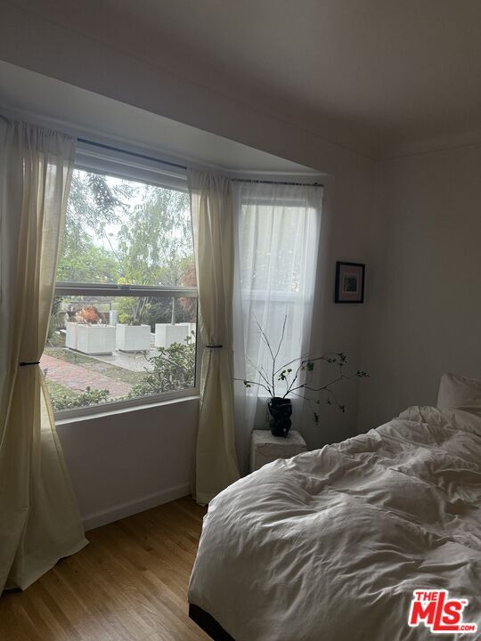 Building Photo - 2035 Park Dr