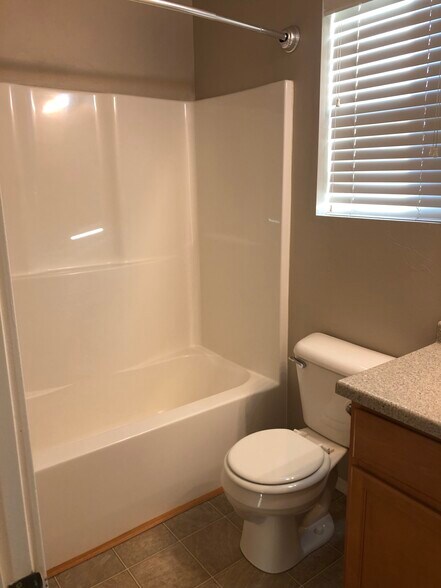 Building Photo - 225 Northgate Loop