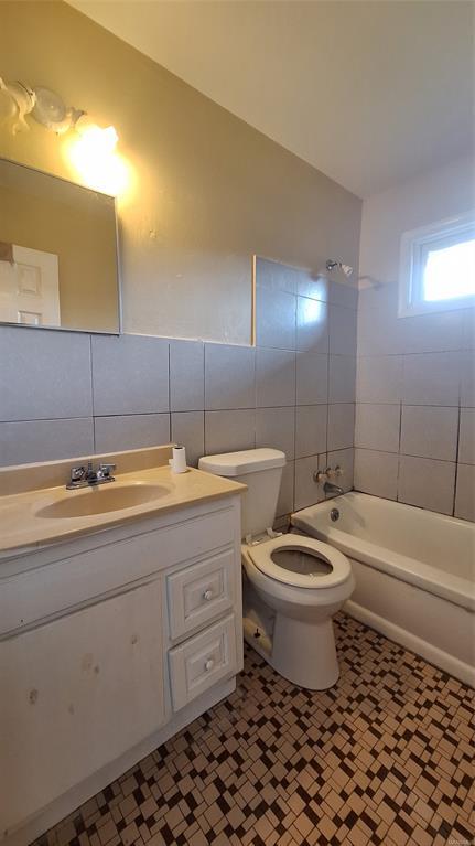 Building Photo - 3827 Harrison Rd