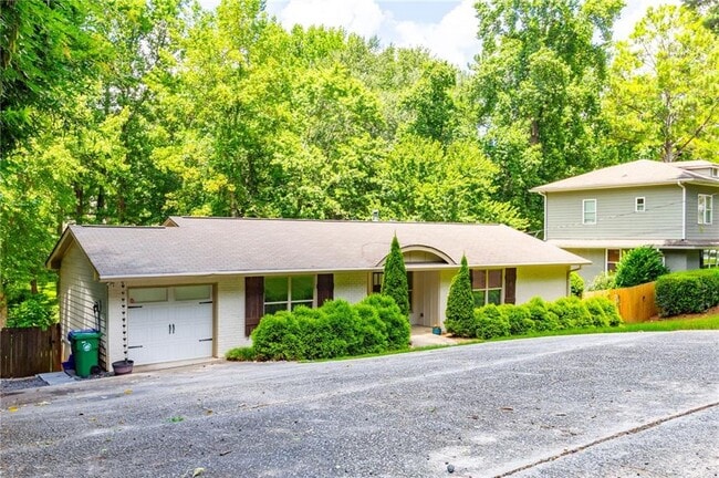 Primary Photo - 3014 Skyland Dr NE