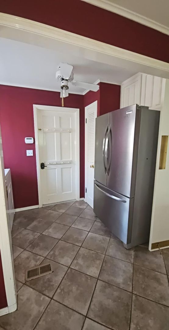 Building Photo - Beautiful 3 bed home