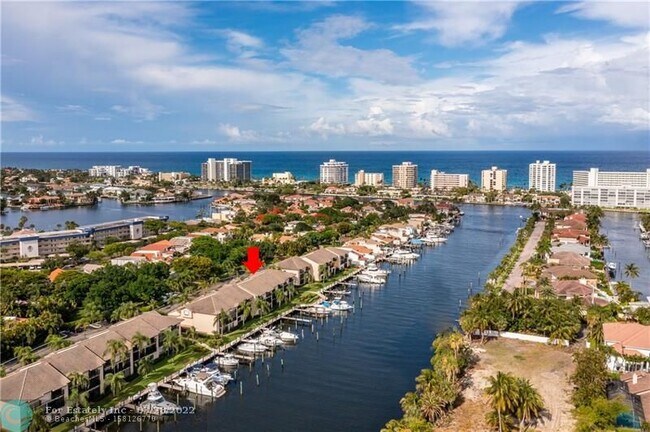 Building Photo - 270 Captains Walk