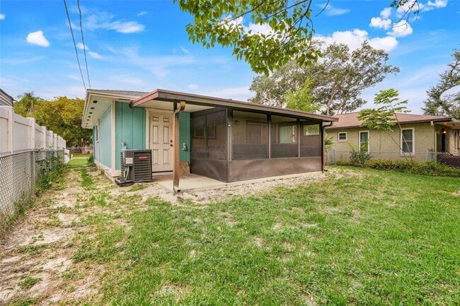 Building Photo - 1407 Louisiana Ave