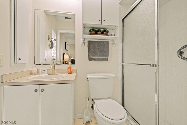 Building Photo - 408 SE 23rd Terrace