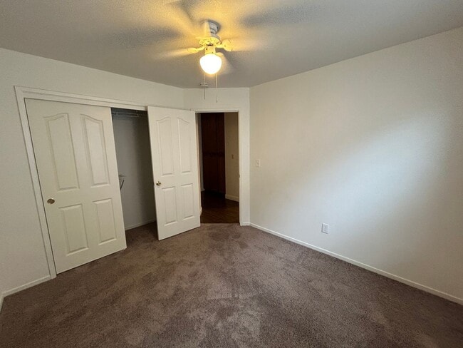 Building Photo - 4 bedroom home