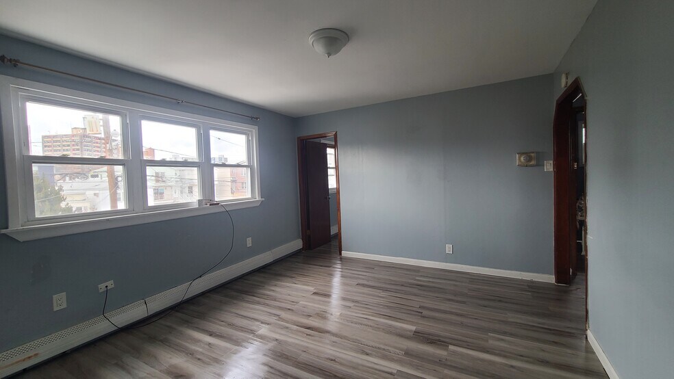 Building Photo - 6108 Durham Ave