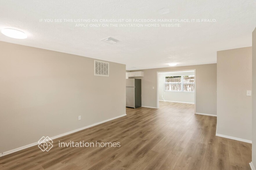 Building Photo - 7321 Buchanan Dr