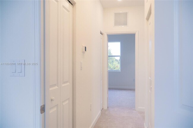 Building Photo - 27651-27155 SW 155th Ct