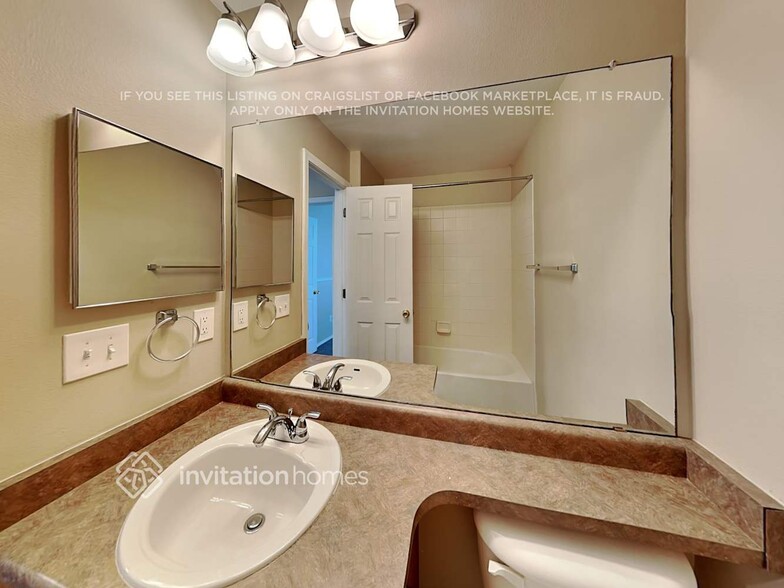 Building Photo - 7395 Middle Bay Way