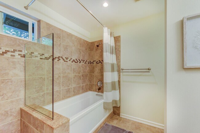 Building Photo - Space to Live, Host, and Breathe, All With a View of the Sound