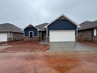 Building Photo - 6804 Labelle Dr