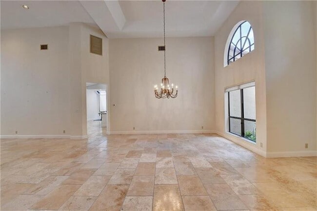 Building Photo - 2700 NW 49th St