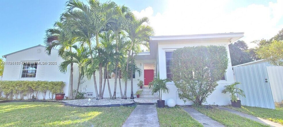 Building Photo - 340 NW 151st St