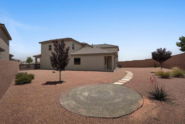 Building Photo - 3205 Tazanita Lp SE