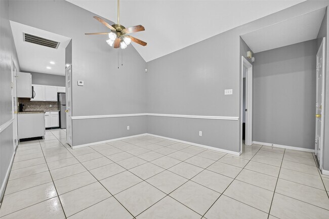 Building Photo - 13607 Sable Ln