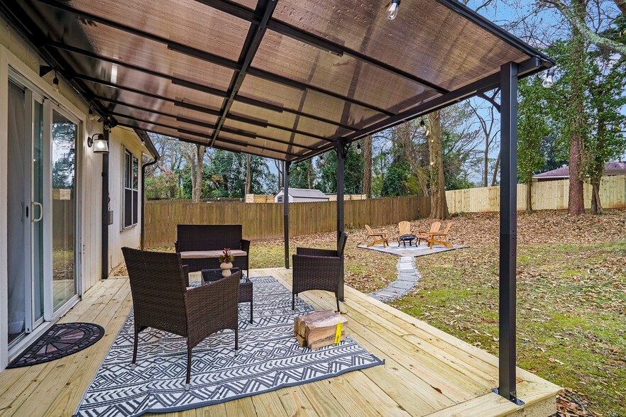 Building Photo - 1541 Clifton Downs Dr SE